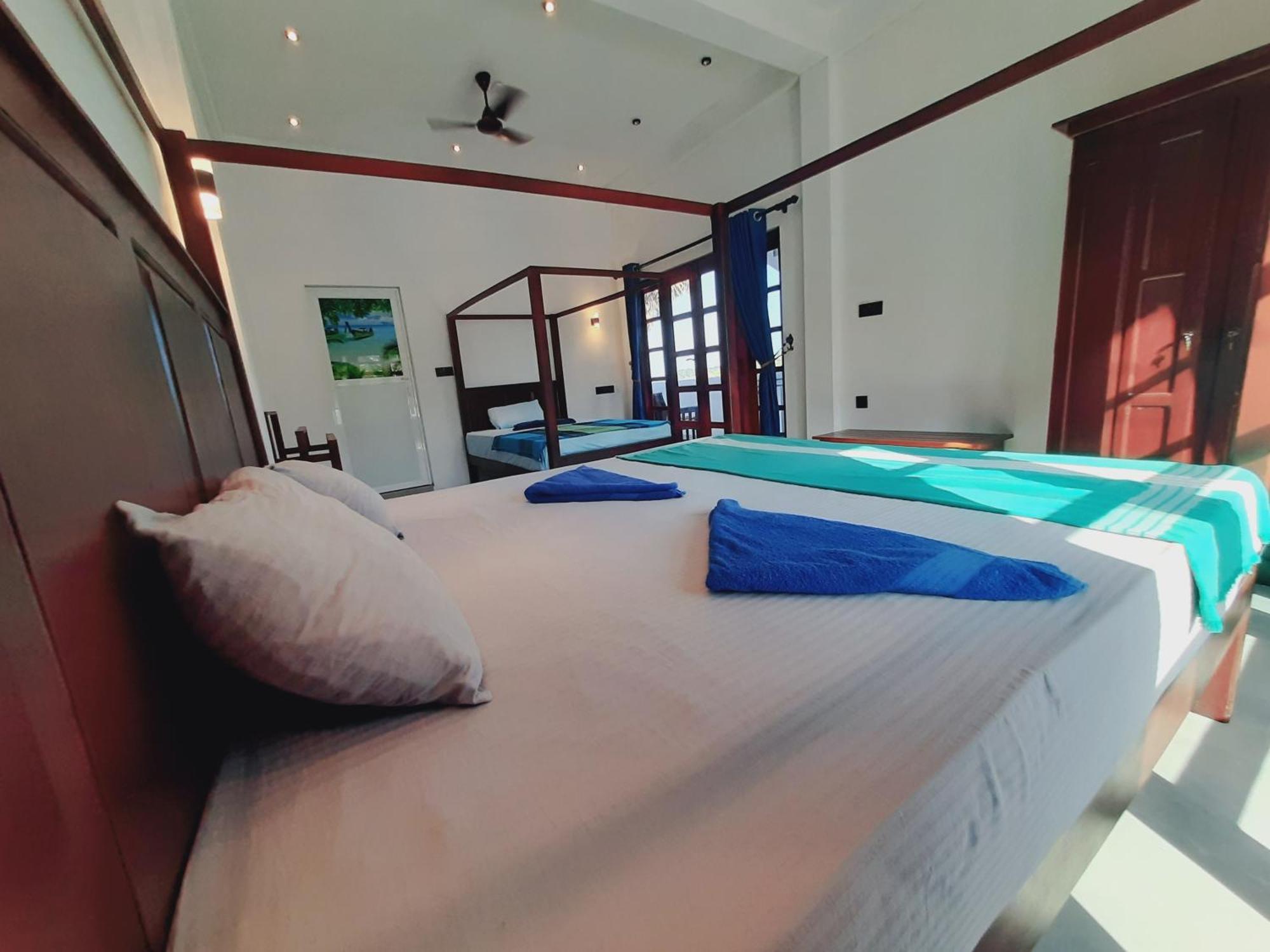 Hotel Feel The Waves à Baie d'Arugam Extérieur photo